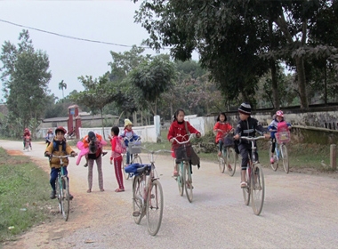  Học sinh tiểu học xã Hương Bình đã bắt đầu đi học trở lại